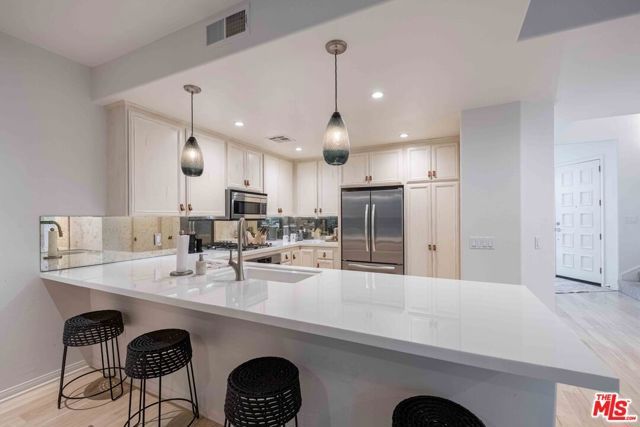 6465 Zuma View Place 161, Malibu, CA 90265