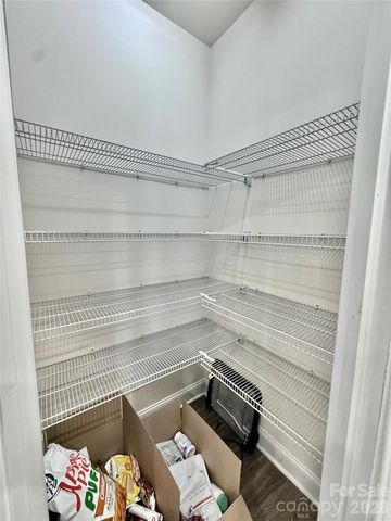 1008 Irvine Court, Matthews, NC 28104