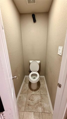 1315 Newsome Glenn Drive, Houston, TX 77090