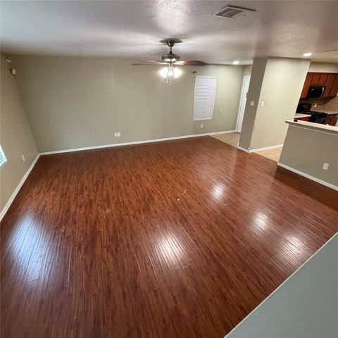 1315 Newsome Glenn Drive, Houston, TX 77090