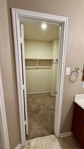 1315 Newsome Glenn Drive, Houston, TX 77090