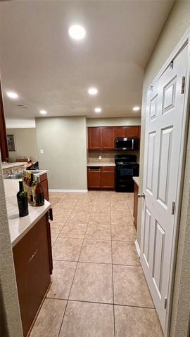1315 Newsome Glenn Drive, Houston, TX 77090