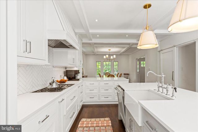 3718 INGOMAR ST NW, Washington, DC 20015