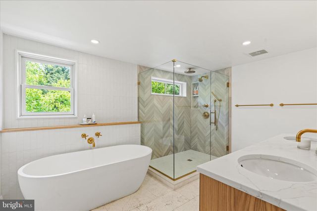 3718 INGOMAR ST NW, Washington, DC 20015