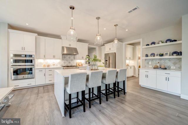 318 RUNNER STONE CT NW, Leesburg, VA 20176