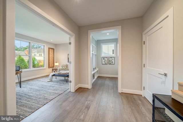 318 RUNNER STONE CT NW, Leesburg, VA 20176