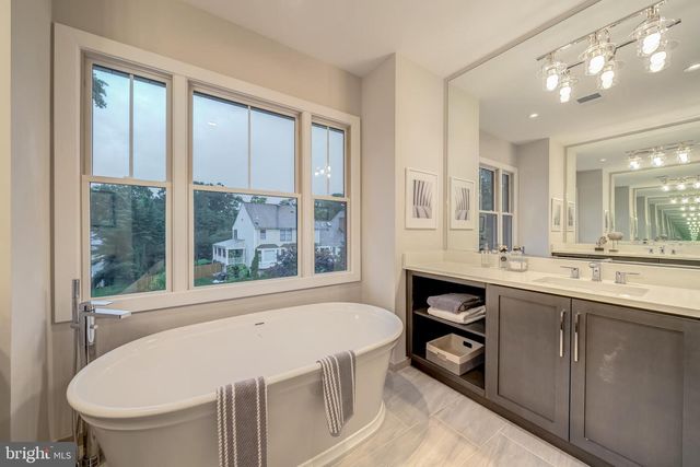 318 RUNNER STONE CT NW, Leesburg, VA 20176