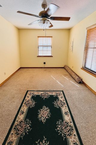 124 Neal Rd, Hawthorne, FL 32640