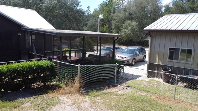 124 Neal Rd, Hawthorne, FL 32640