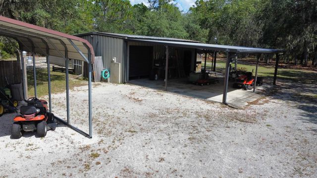 124 Neal Rd, Hawthorne, FL 32640