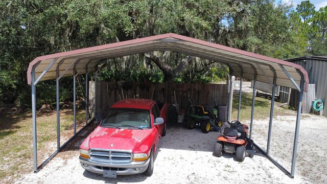 124 Neal Rd, Hawthorne, FL 32640