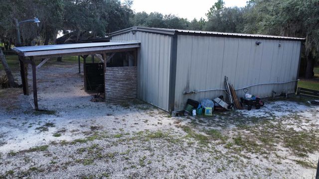 124 Neal Rd, Hawthorne, FL 32640