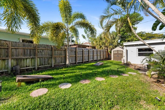 1015 Upland Rd, West Palm Beach, FL 33401