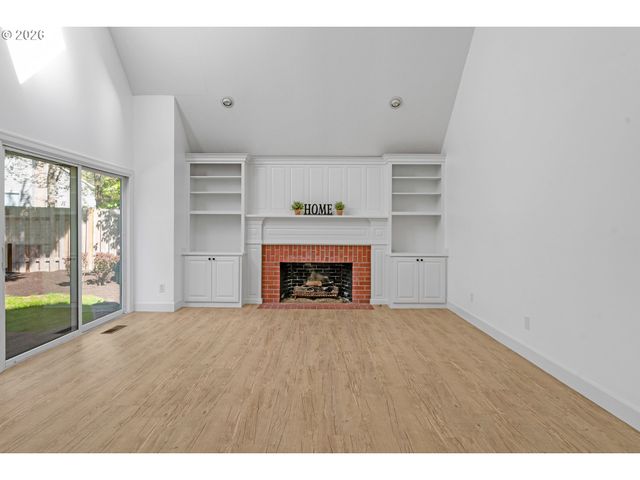 14335 EDENBERRY Dr, Lake Oswego, OR 97035