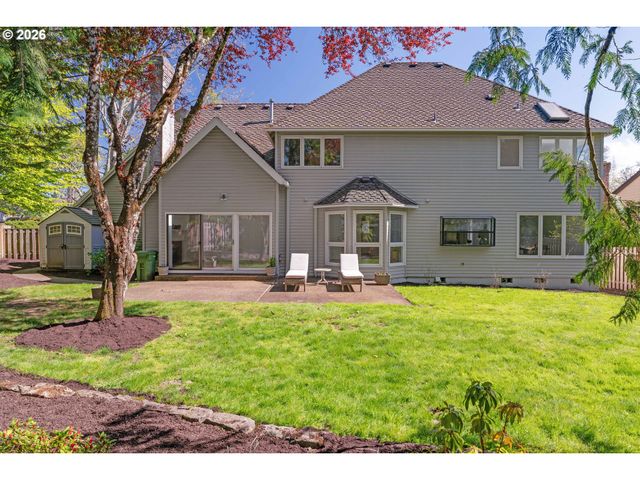 14335 EDENBERRY Dr, Lake Oswego, OR 97035