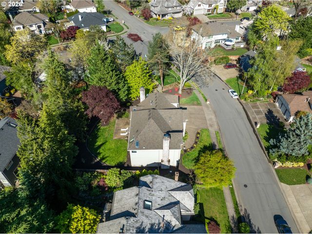 14335 EDENBERRY Dr, Lake Oswego, OR 97035