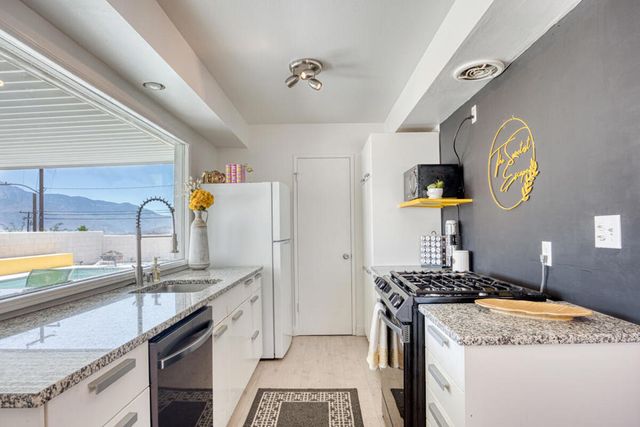 10925 Ambrosio Drive, Desert Hot Springs, CA 92240