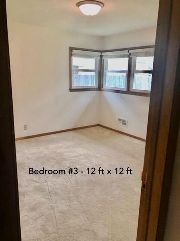 2701 Rapids DRIVE, Racine, WI 53404