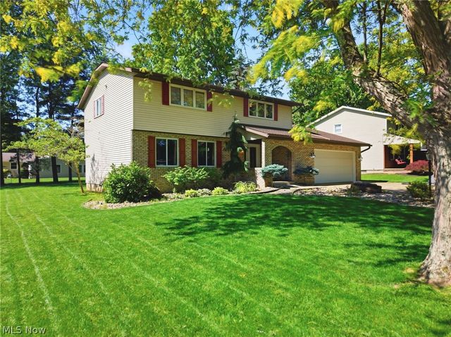 2230 Vixen Street NW, North Canton, OH 44720