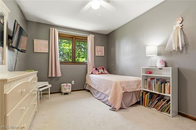 2230 Vixen Street NW, North Canton, OH 44720