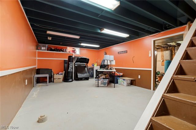 2230 Vixen Street NW, North Canton, OH 44720