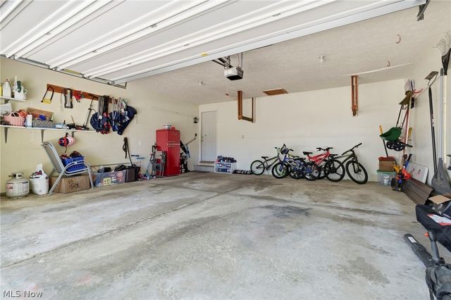 2230 Vixen Street NW, North Canton, OH 44720