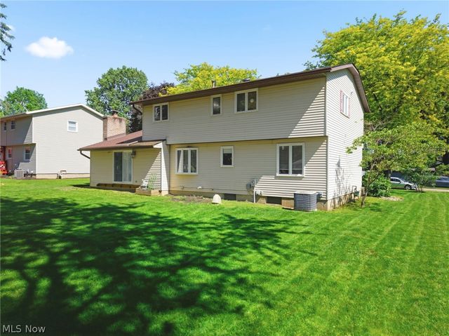 2230 Vixen Street NW, North Canton, OH 44720