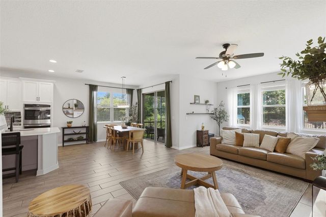 285 ANCONA AVENUE, Debary, FL 32713