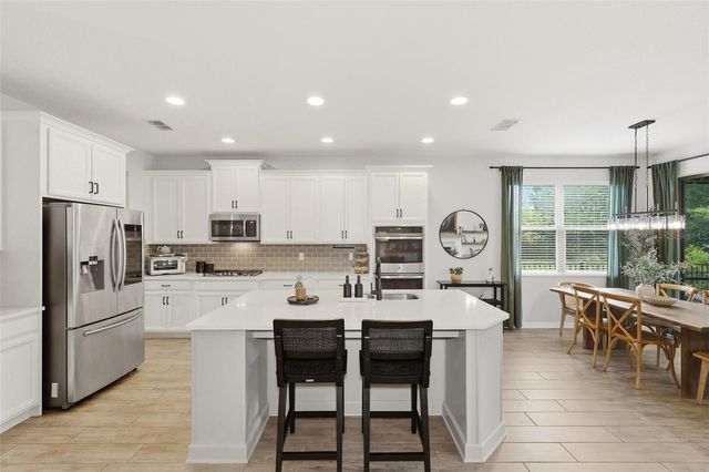 285 ANCONA AVENUE, Debary, FL 32713