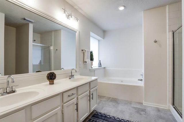 16618 Parliament Drive, Houston, TX 77083