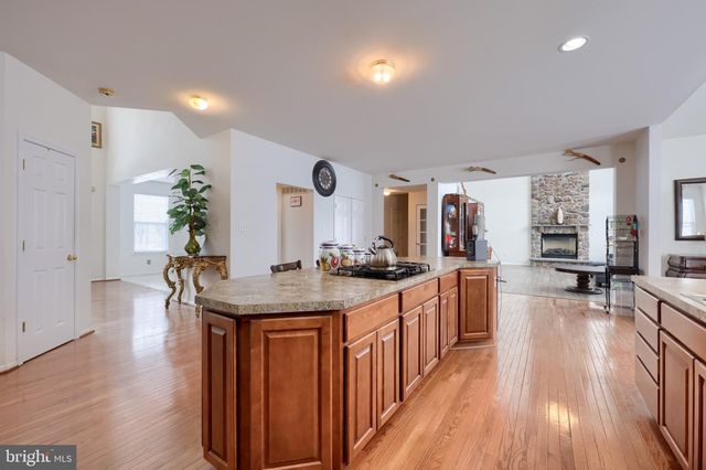 179 MEADOWSIDE DR, Douglassville, PA 19518