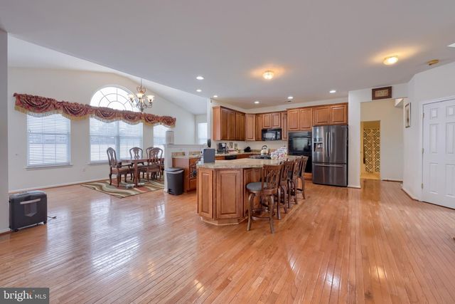 179 MEADOWSIDE DR, Douglassville, PA 19518