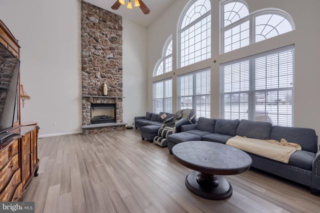 179 MEADOWSIDE DR, Douglassville, PA 19518