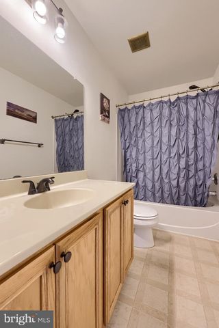 179 MEADOWSIDE DR, Douglassville, PA 19518