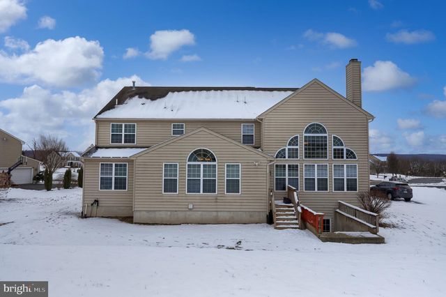 179 MEADOWSIDE DR, Douglassville, PA 19518