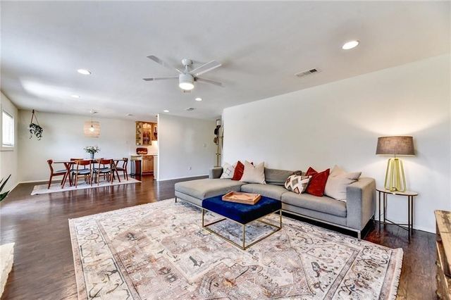 8308 Roan LN, Austin, TX 78736