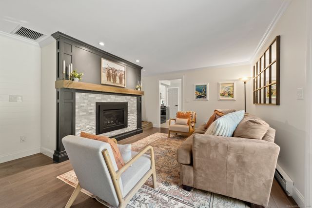 366 Woodhaven Road, Glastonbury, CT 06033