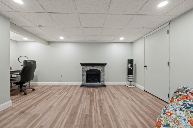 366 Woodhaven Road, Glastonbury, CT 06033