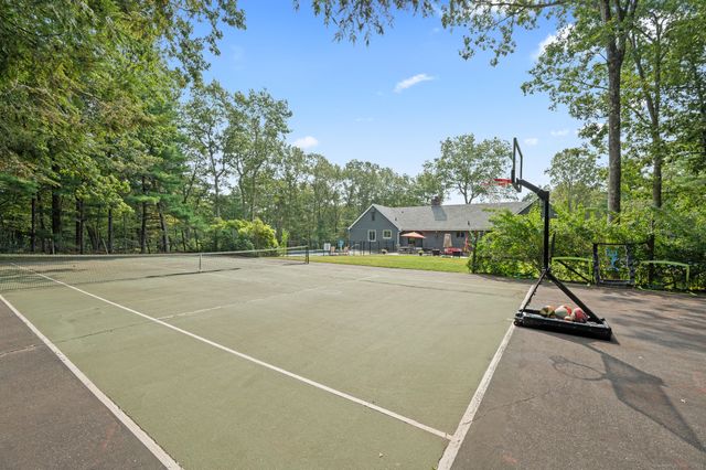 366 Woodhaven Road, Glastonbury, CT 06033