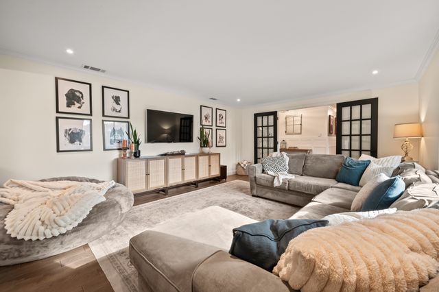 366 Woodhaven Road, Glastonbury, CT 06033