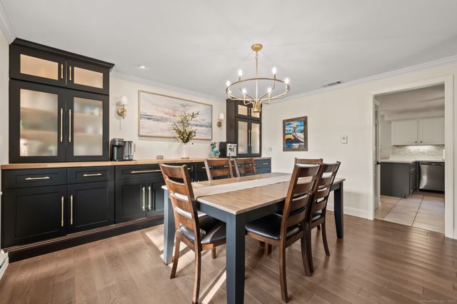 366 Woodhaven Road, Glastonbury, CT 06033