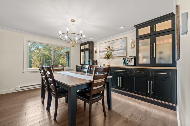 366 Woodhaven Road, Glastonbury, CT 06033