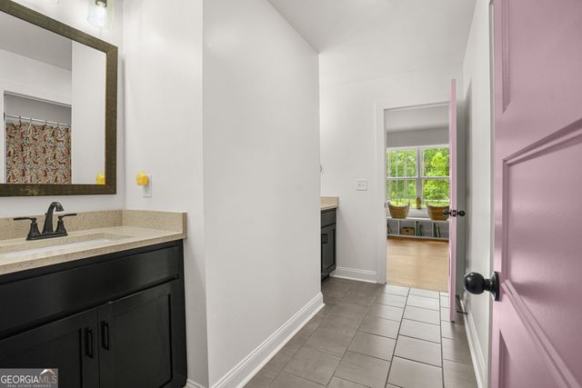 695 Dead Oak Road, Senoia, GA 30276