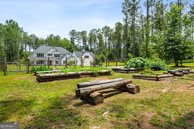 695 Dead Oak Road, Senoia, GA 30276