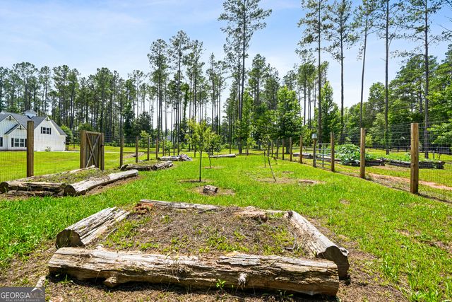695 Dead Oak Road, Senoia, GA 30276