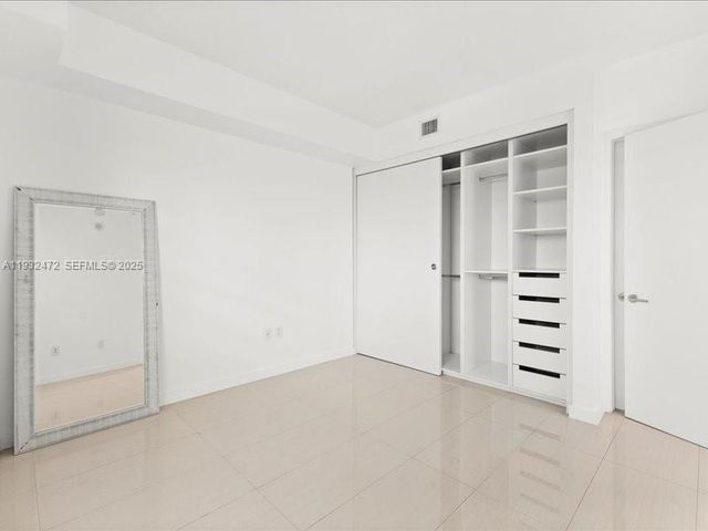 460 NE 28th St 2203, Miami, FL 33137