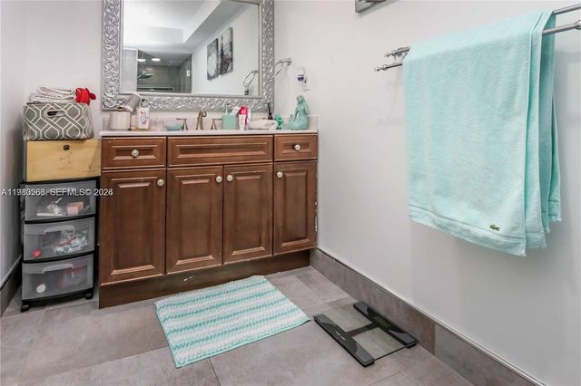 14203 SW 66th St 503, Miami, FL 33183