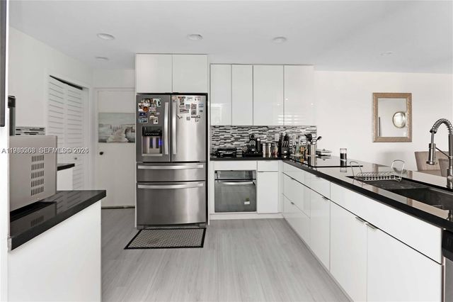 14203 SW 66th St 503, Miami, FL 33183