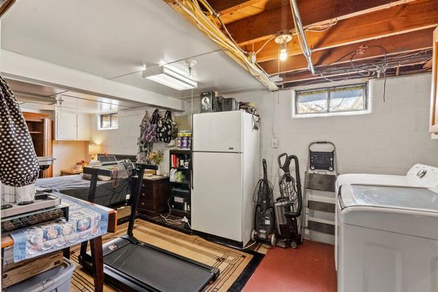 113 Burnside Court, Michigan City, IN 46360