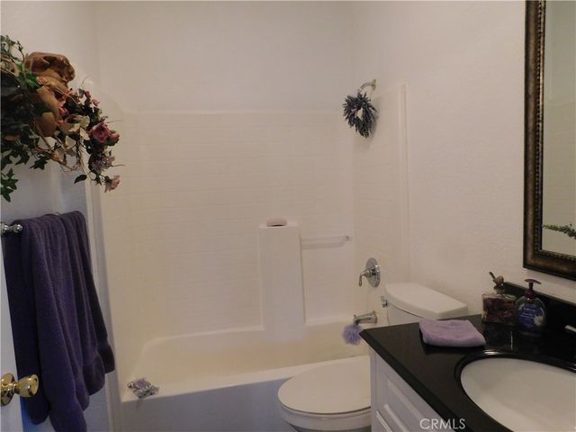 8934 Japatul Road, Apple Valley, CA 92308